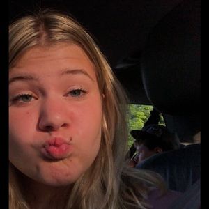 Meet your Posher, Lucy